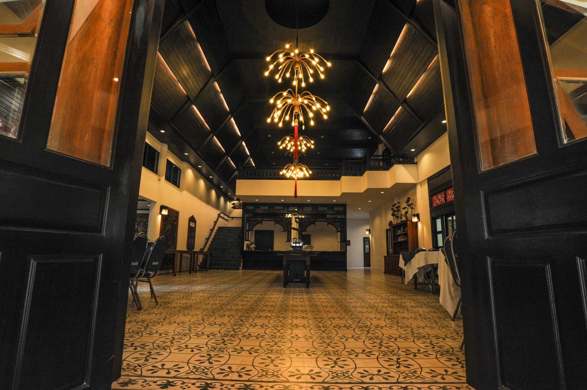 Suan Bua Hotel & Resort Ban Pong  Eksteriør billede